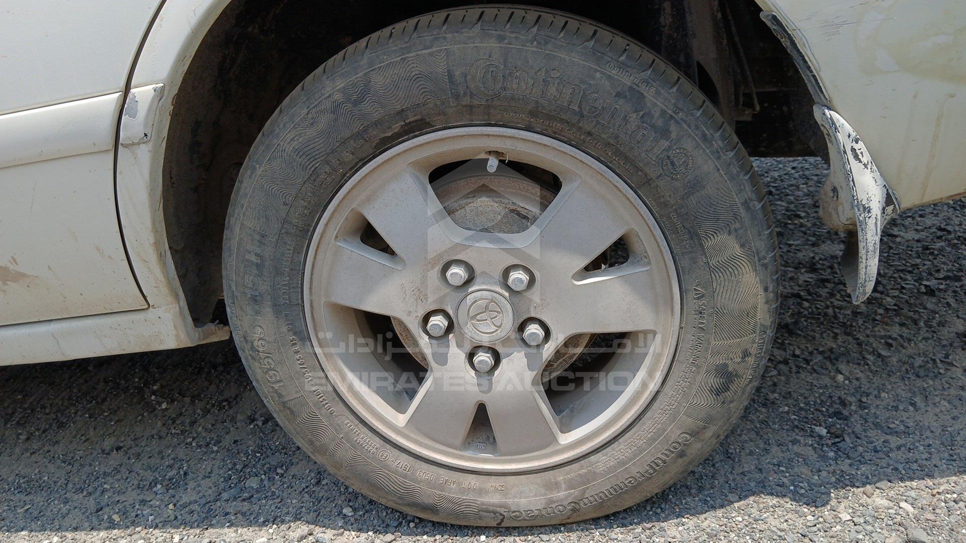 2001 TOYOTA CAMRY VIN: JT2BG22K510592486