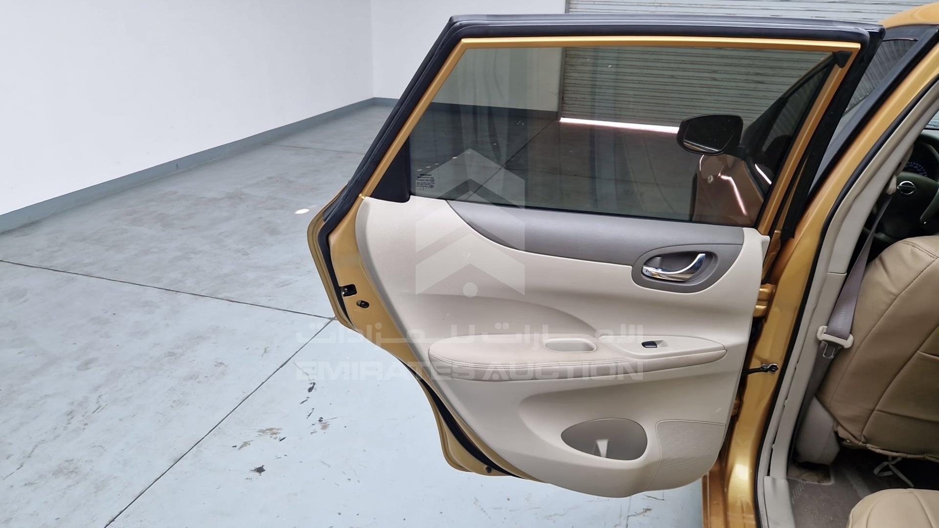 2014 NISSAN TIIDA VIN: MNTBC2C96E6001219