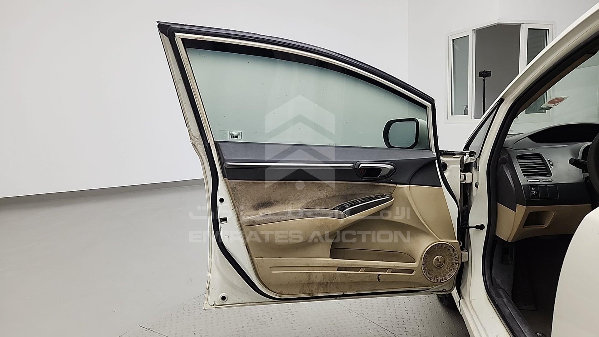 2008 HONDA CIVIC VIN: JHMFD162X8S404953