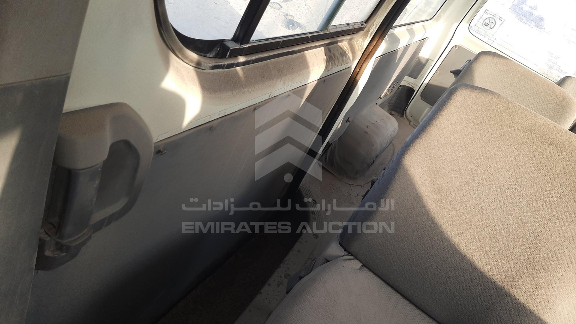 2007 TOYOTA HIACE VIN: JTGJX02P070009319