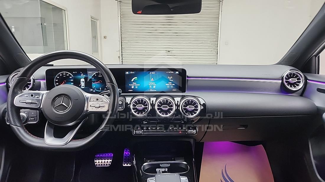 مرسيدس A 35 2020 — زاوية الواجهة الكاملة — صورة 18