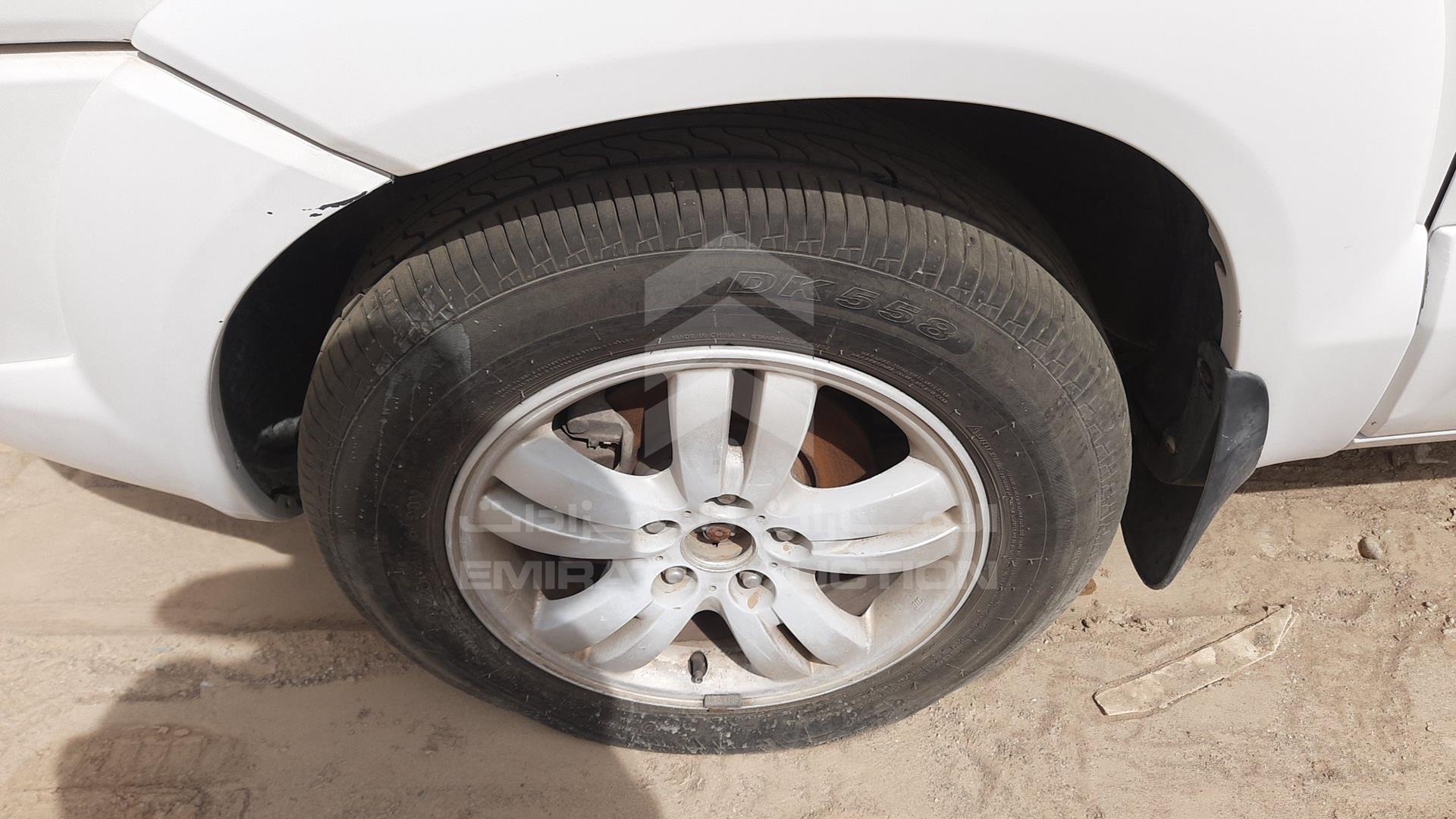 2008 HYUNDAI TUCSON VIN: KMHJM81D08U746604