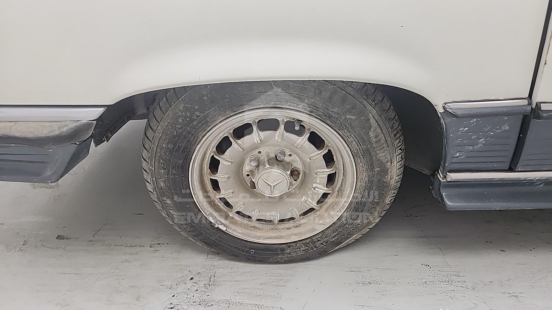 1987 MERCEDES SL 500 VIN: WDB1070461A021554