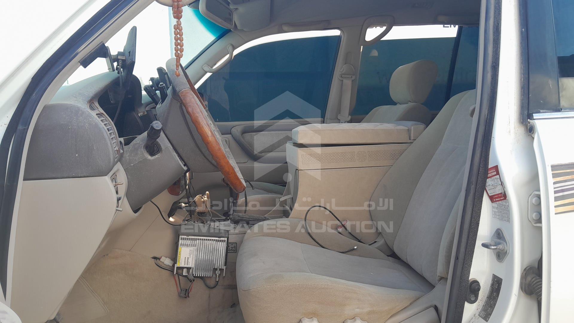 2007 TOYOTA LAND CRUISER VIN: JTEHT05J572106823