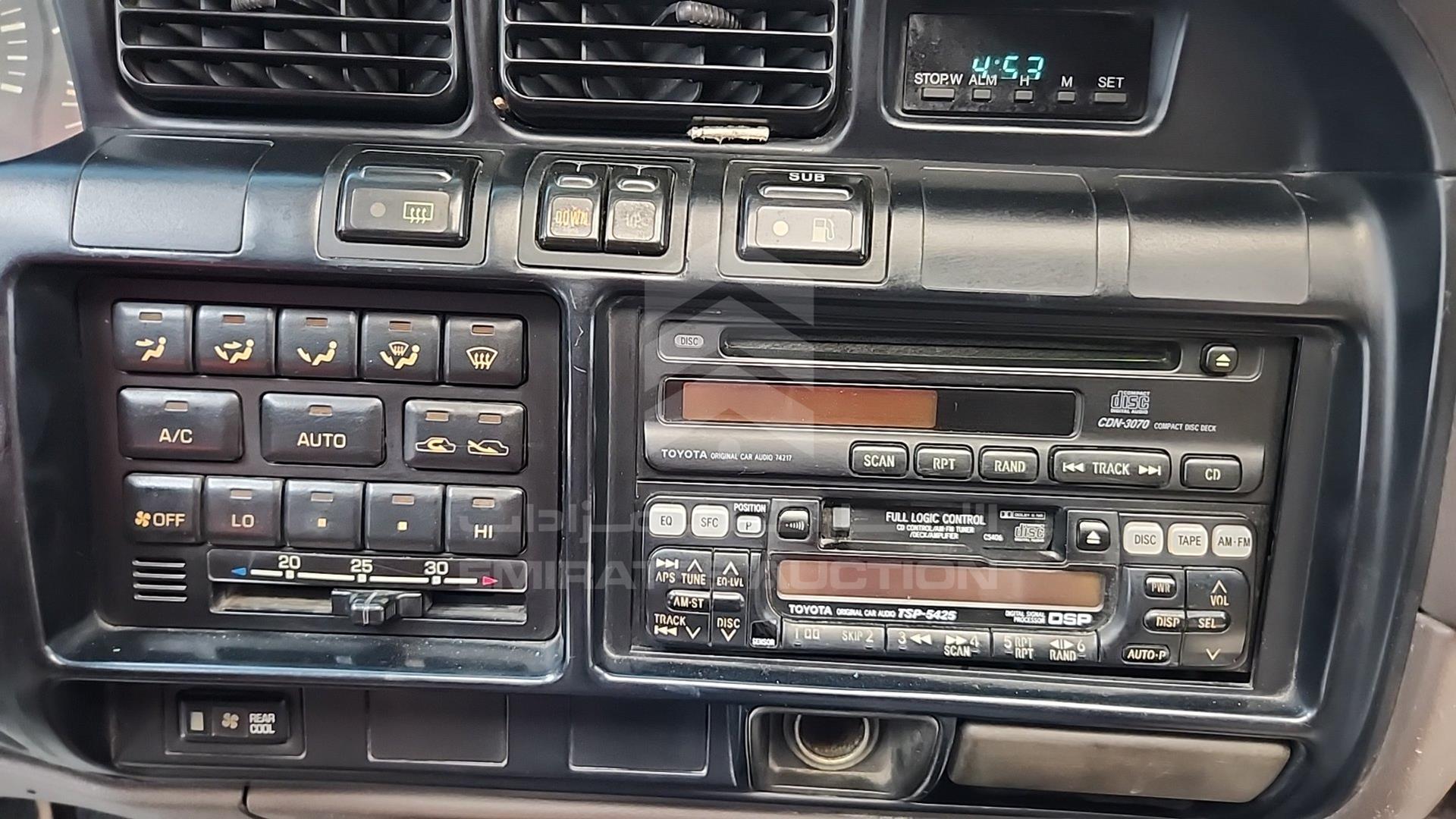 1990 TOYOTA LAND CRUISER VIN: FJ800000117