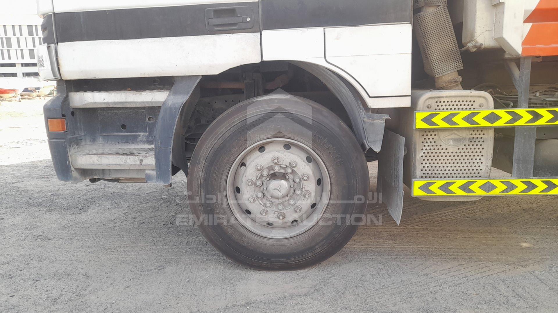 2003 MERCEDES ACTROS VIN: WDB9501631K841717