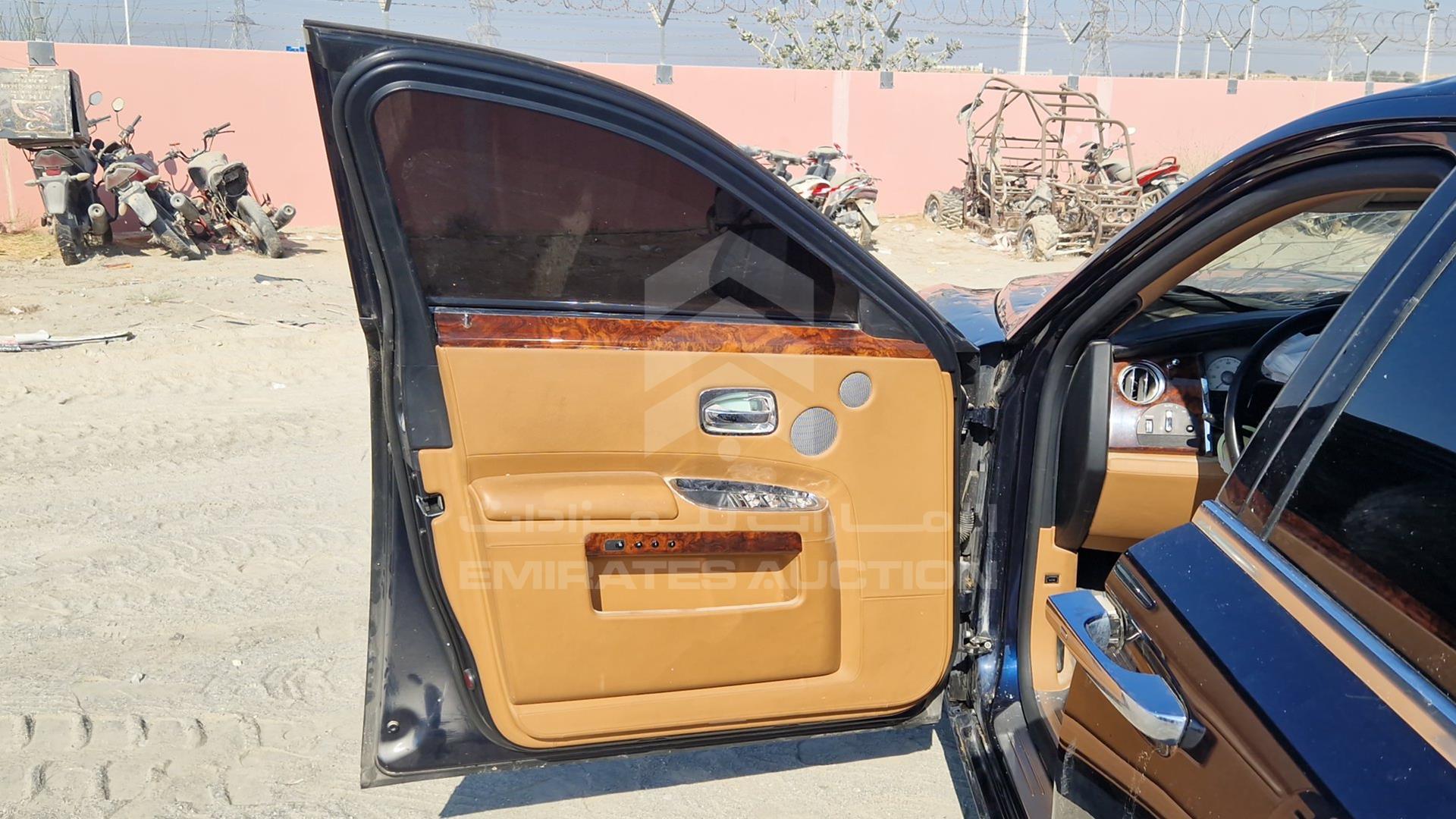 2013 ROLLS-ROYCE GHOST VIN: SCA664S02DUX39678