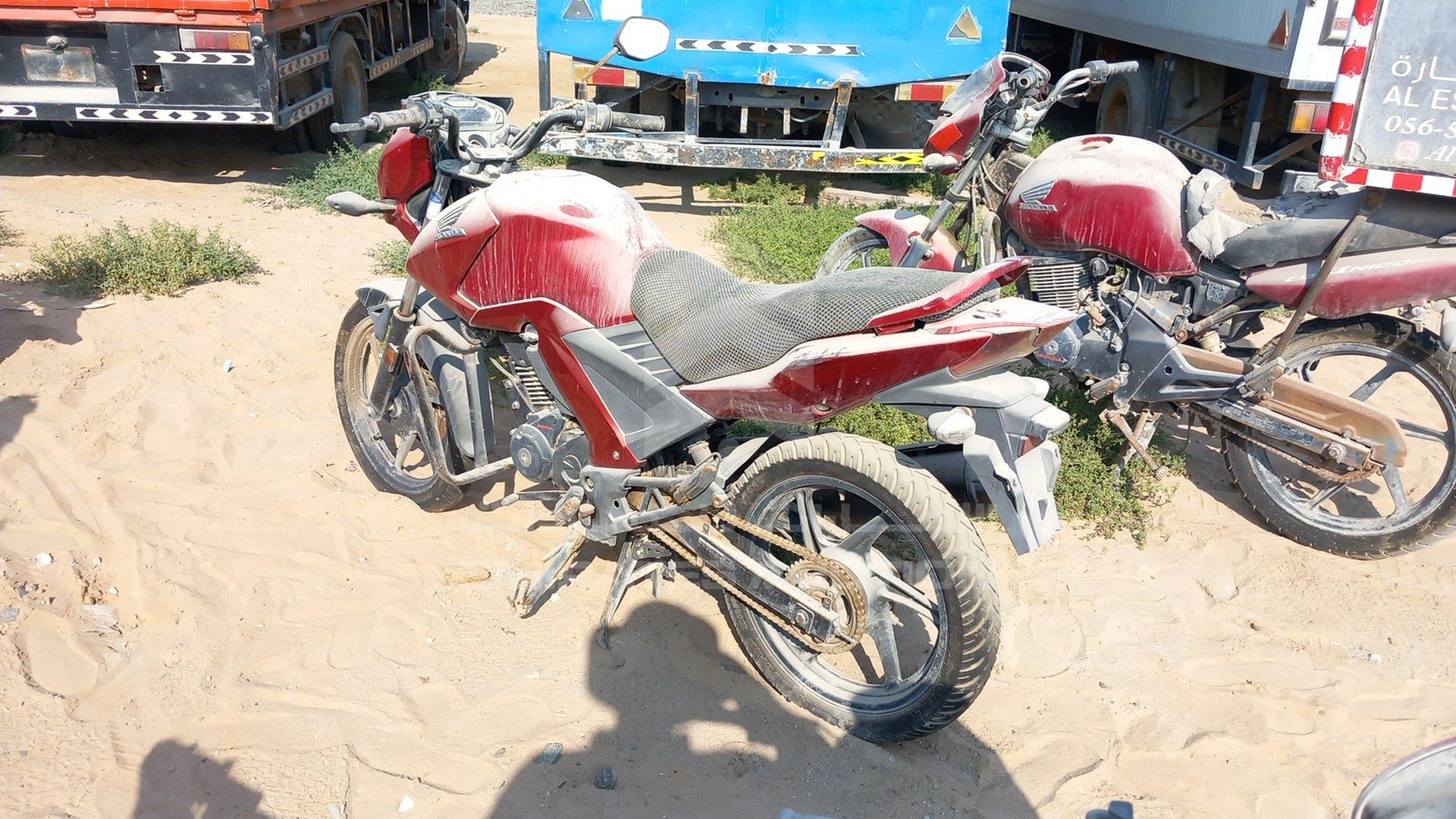 2016 HONDA MOTORBIKE VIN: ME4KC2035G8002980