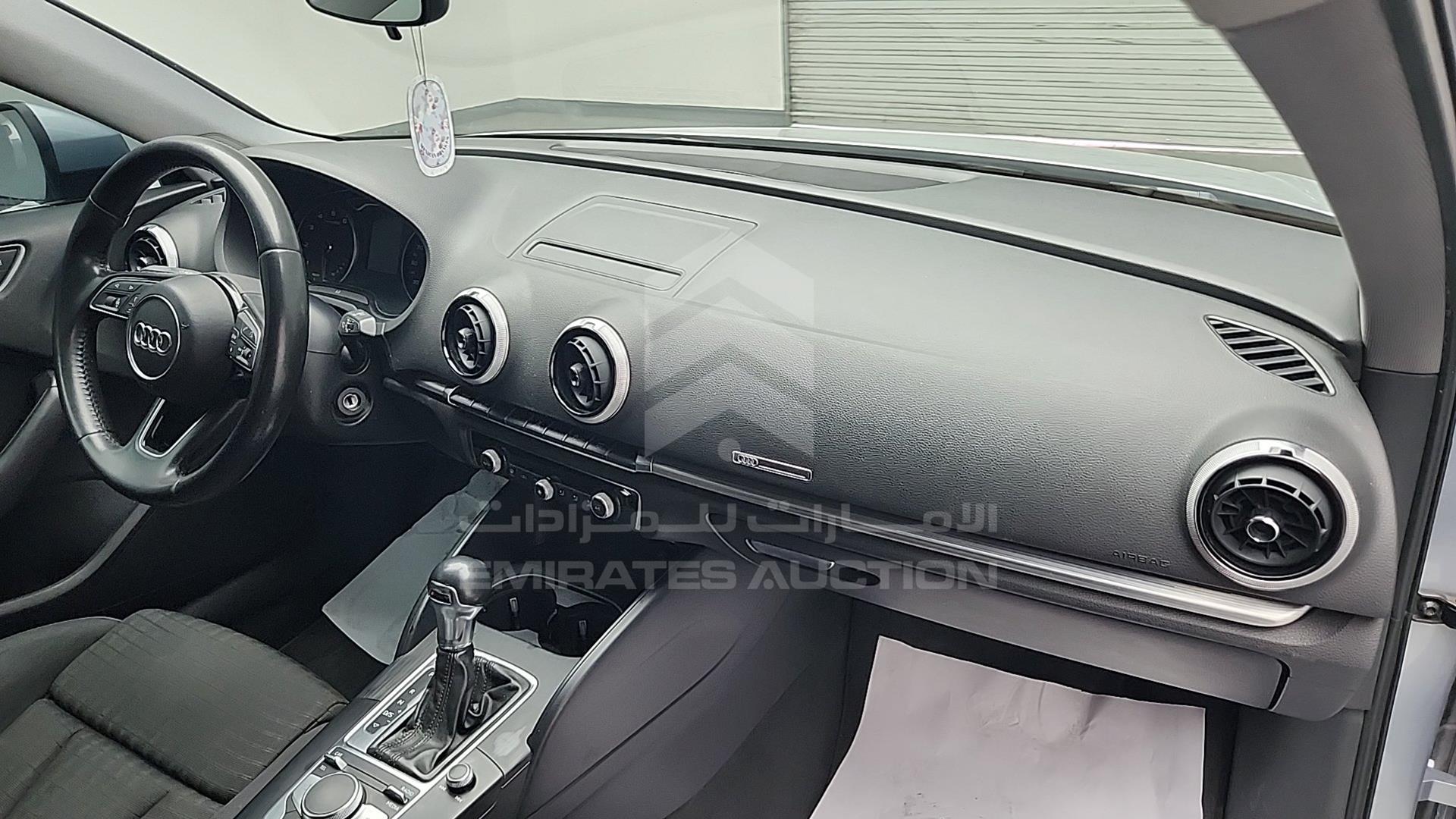 2019 AUDI A3 VIN: WAUZZZFF7K1007082