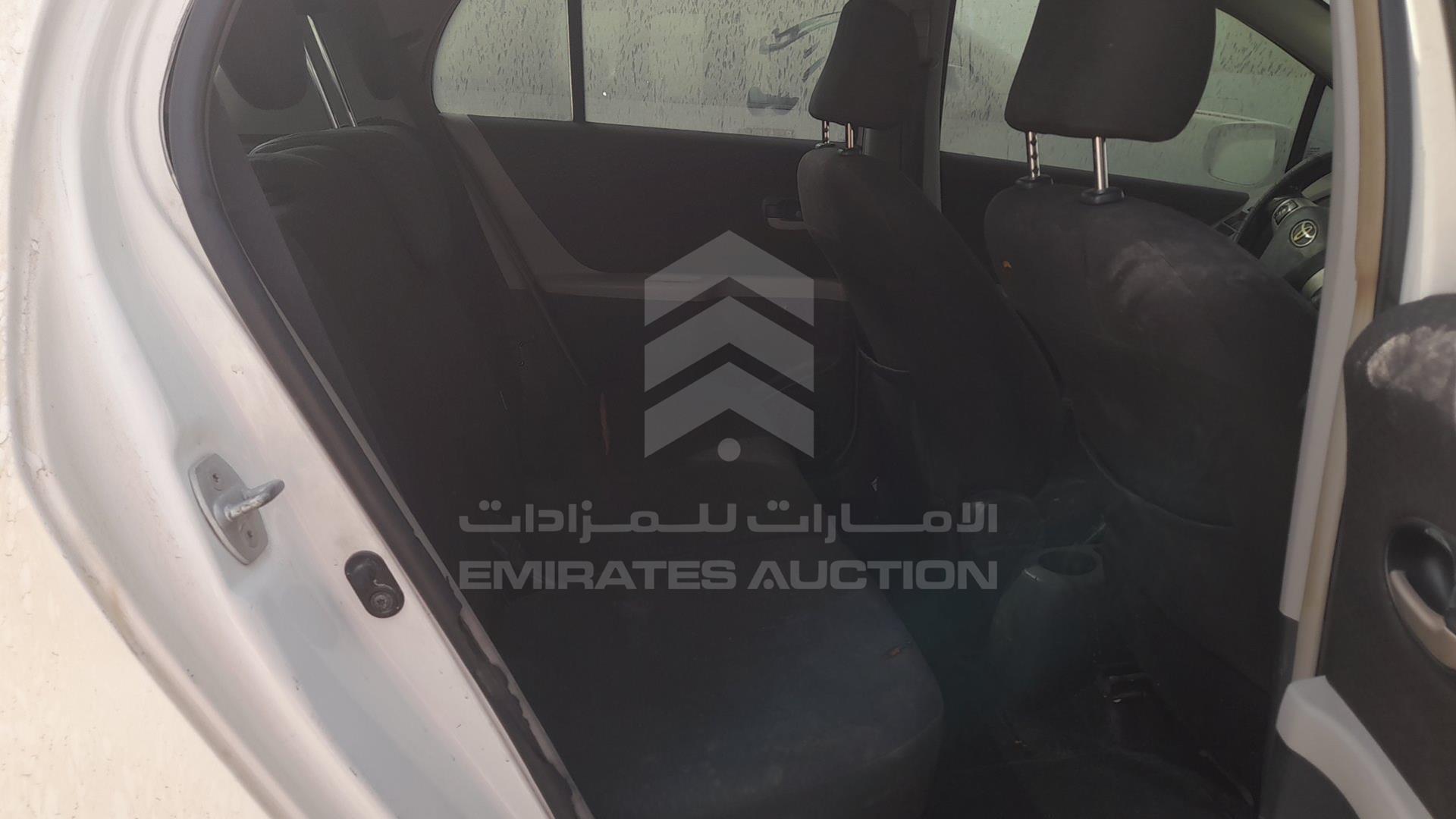 2009 TOYOTA YARIS VIN: JTDKW923495118488