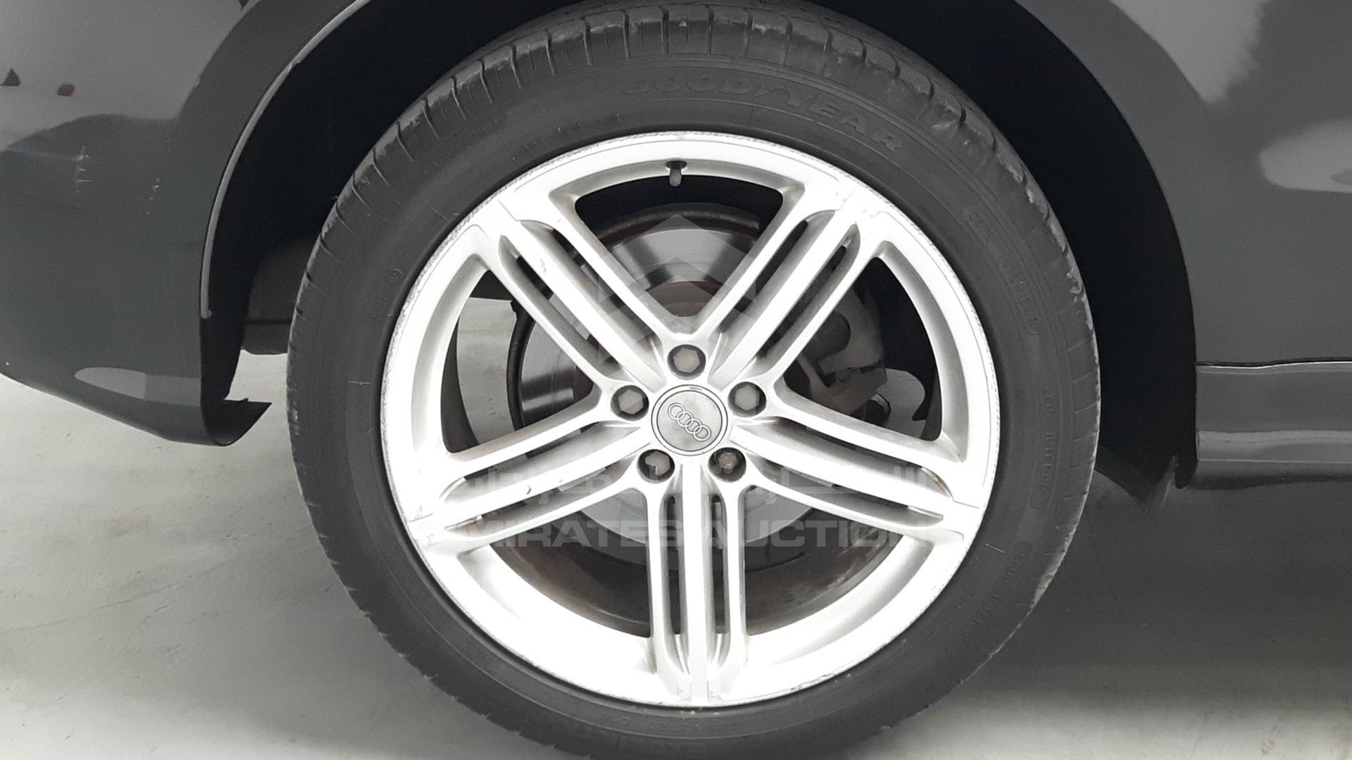 2010 AUDI Q5 VIN: WAUCKC8R0AA045458