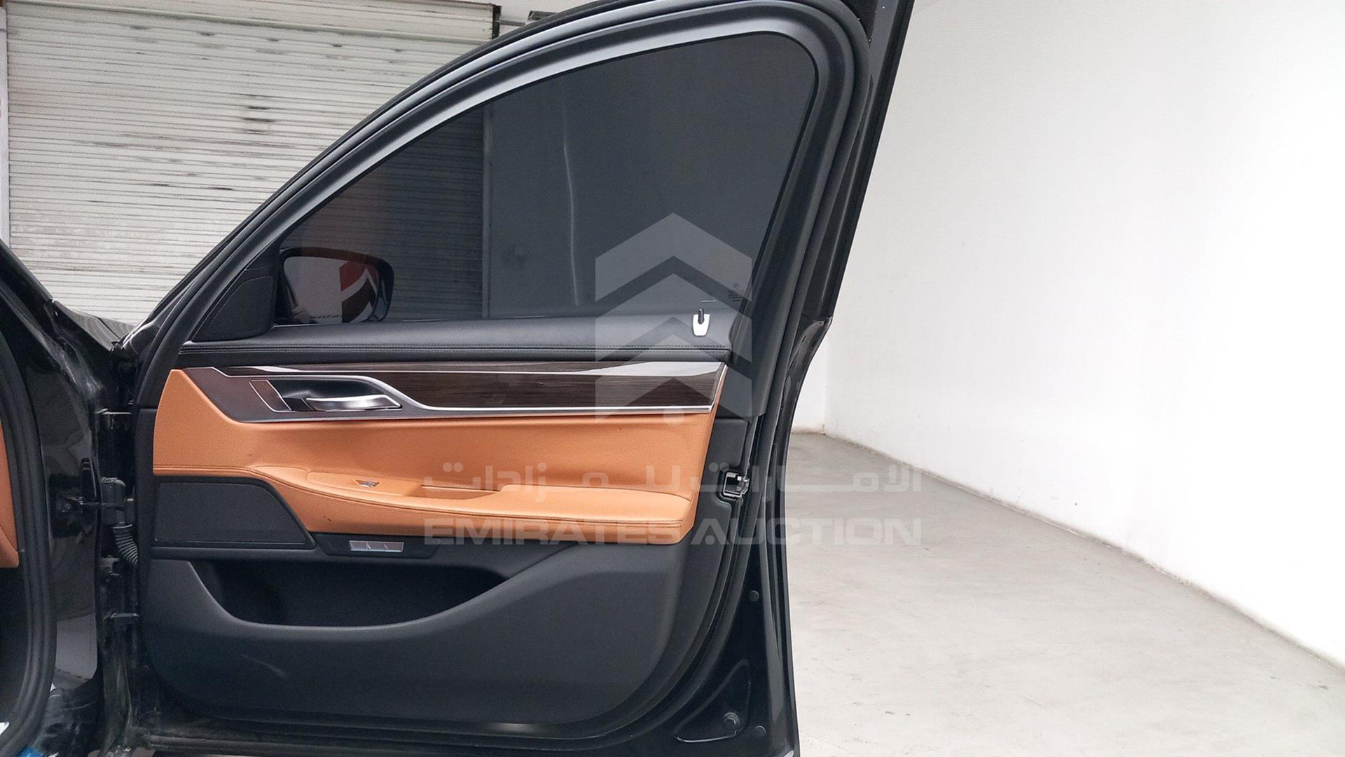 2017 BMW 730 LI VIN: WBA7E0106HG673177