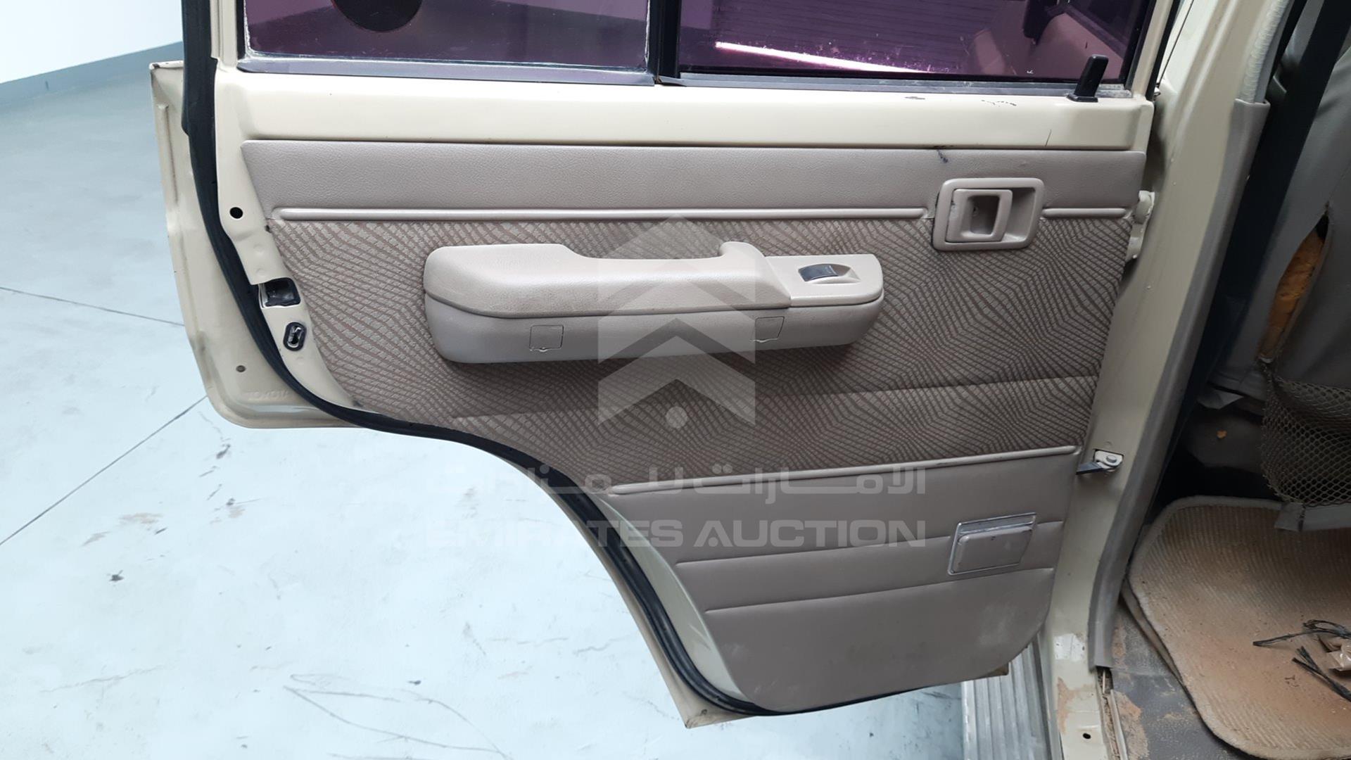 2013 TOYOTA LAND CRUISER VIN: JTFBU71J3D4702655