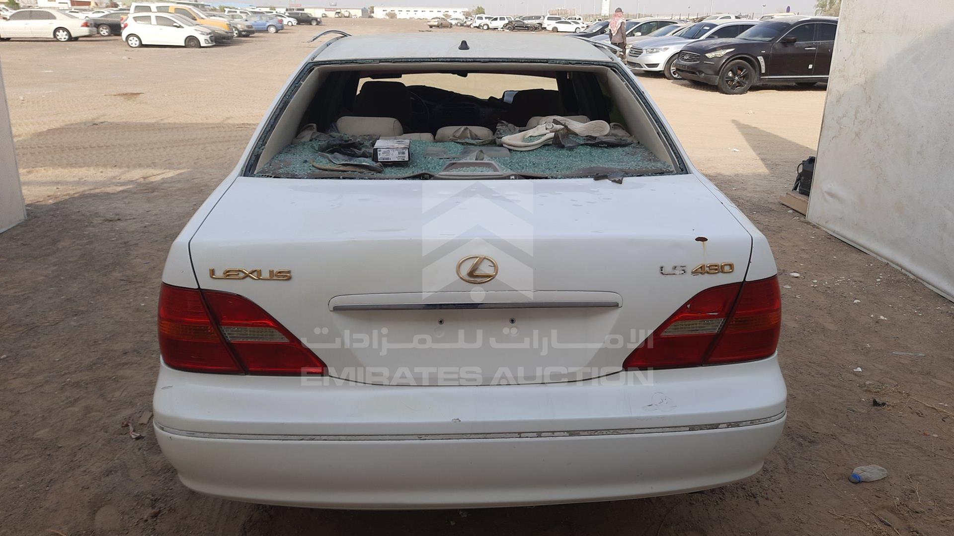 2002 LEXUS LS 430 VIN: JTHBN30FX20057338