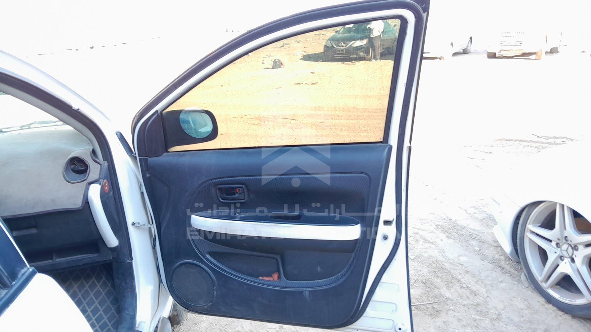 2004 TOYOTA XA VIN: JTDKT623440064610