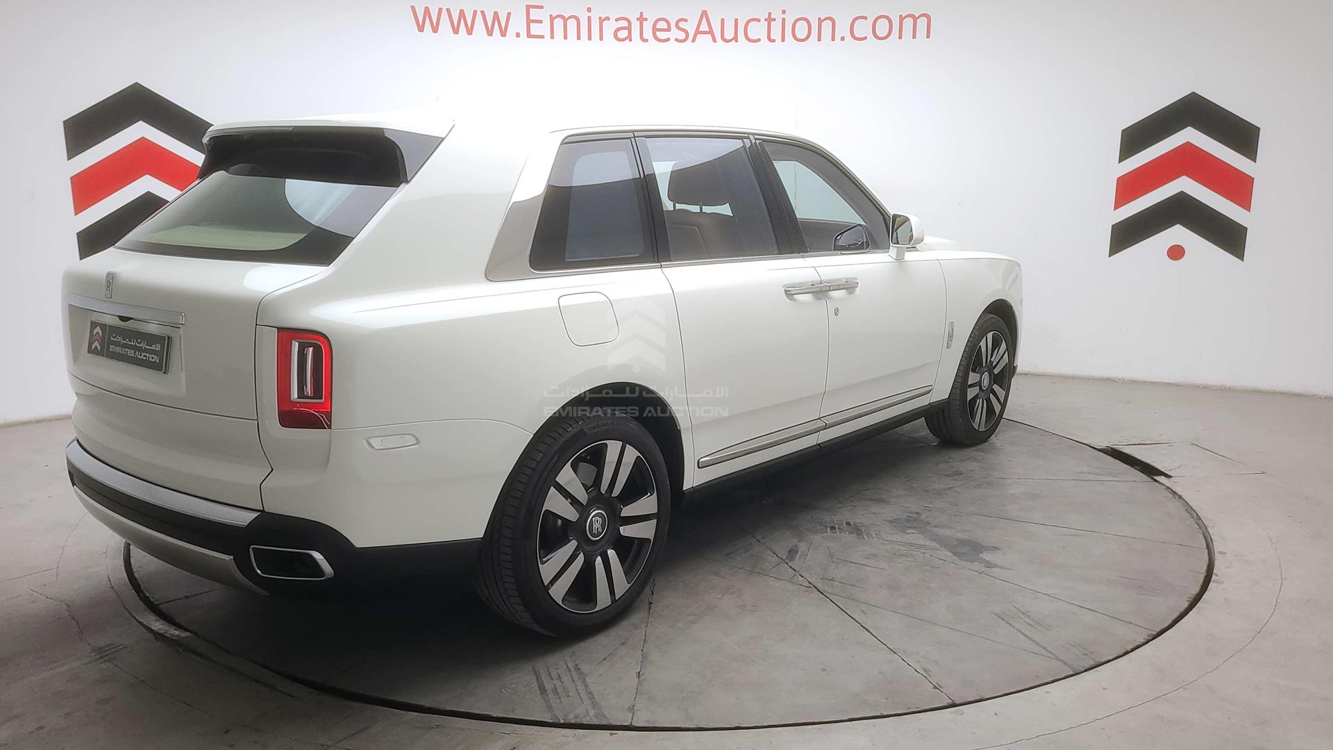 2020 ROLLS-ROYCE CULLINAN VIN: SLATV4A06LU111161