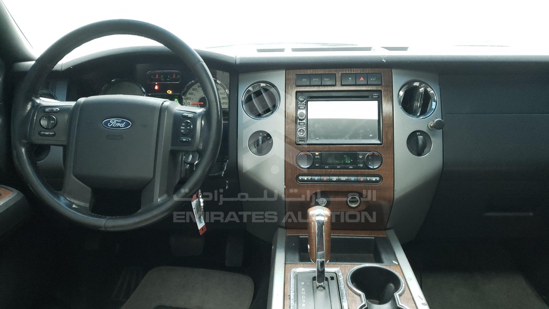 2007 FORD EXPEDITION VIN: 1FMFU18527LA84802