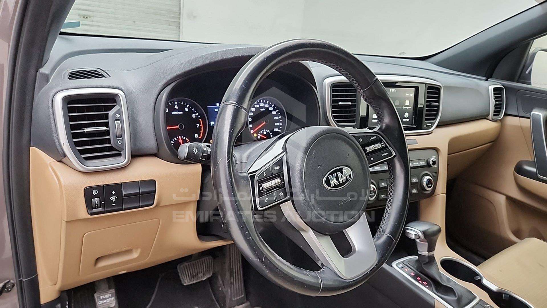 2020 KIA SPORTAGE VIN: U5YPH8141LL777526