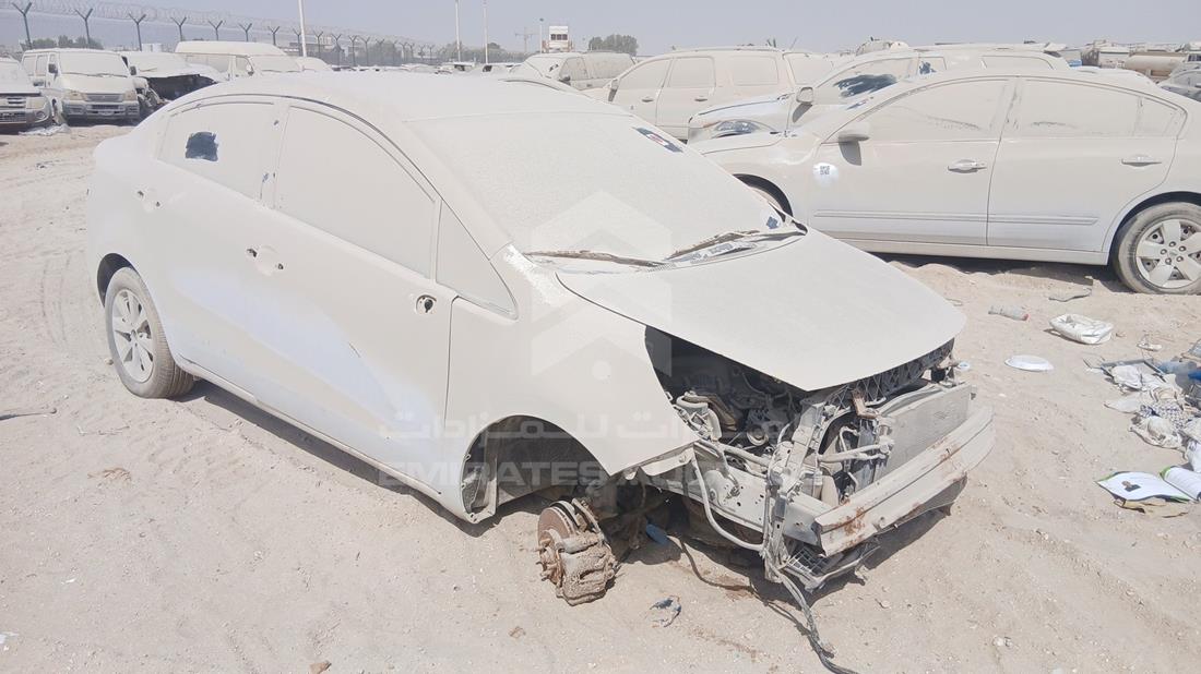 2013 Kia Rio — Front Right Angle — Photo 9