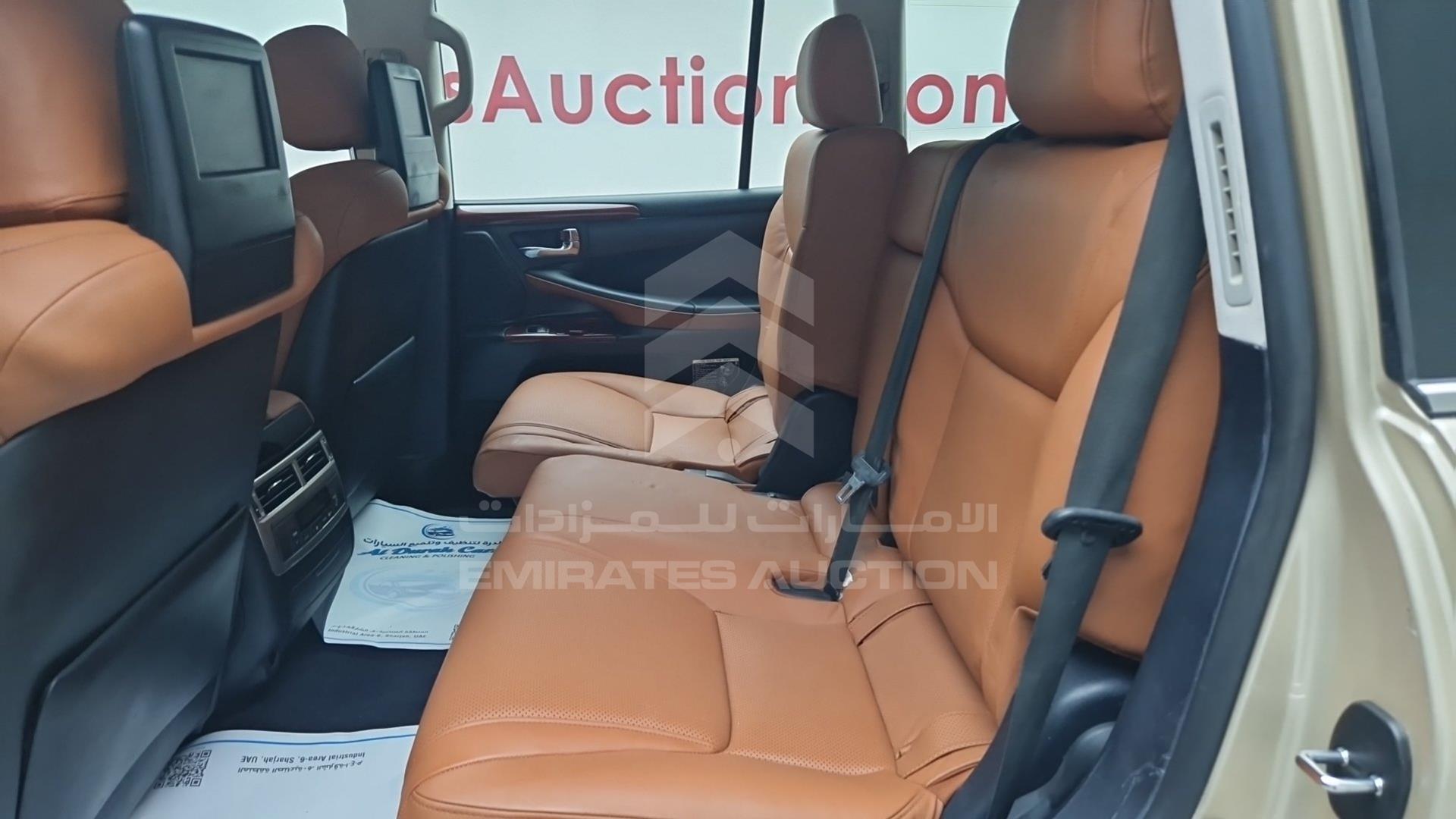 2014 LEXUS LX 570 VIN: JTJHY00W2E4145215