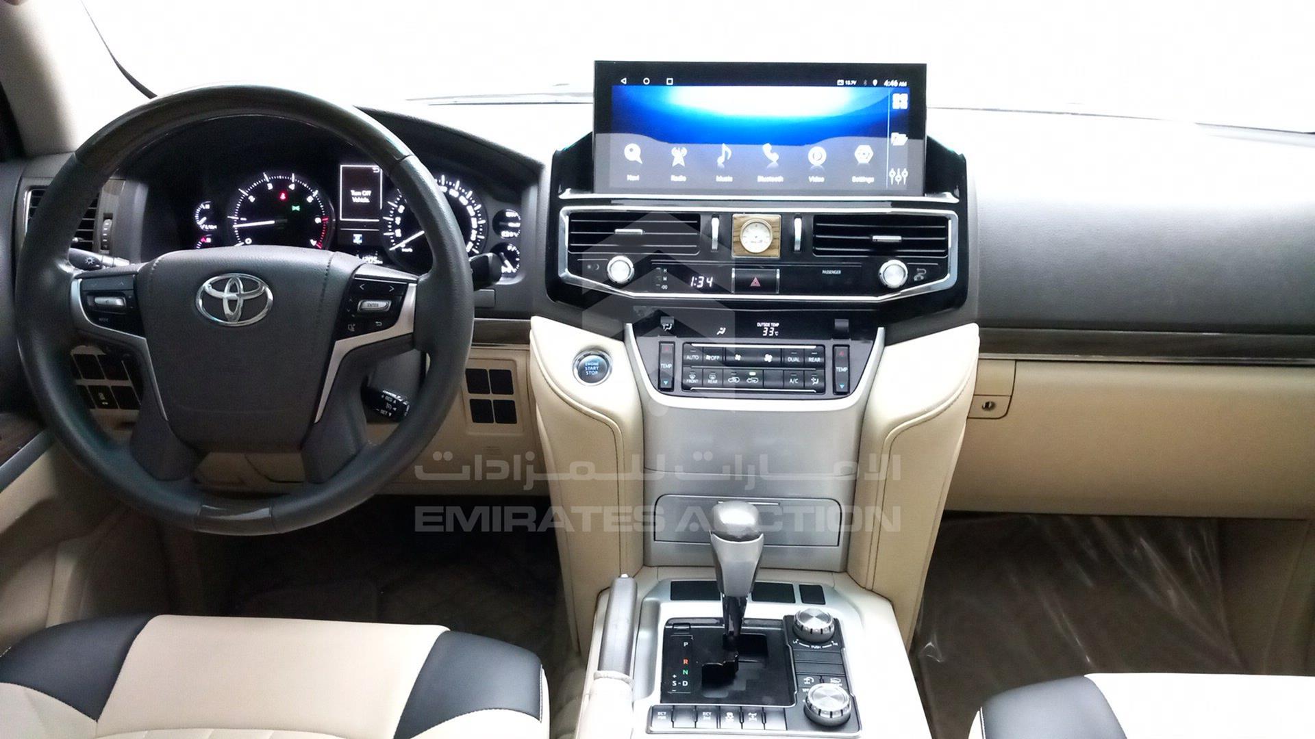 2016 TOYOTA LAND CRUISER VIN: JTMHY05J6G4036341