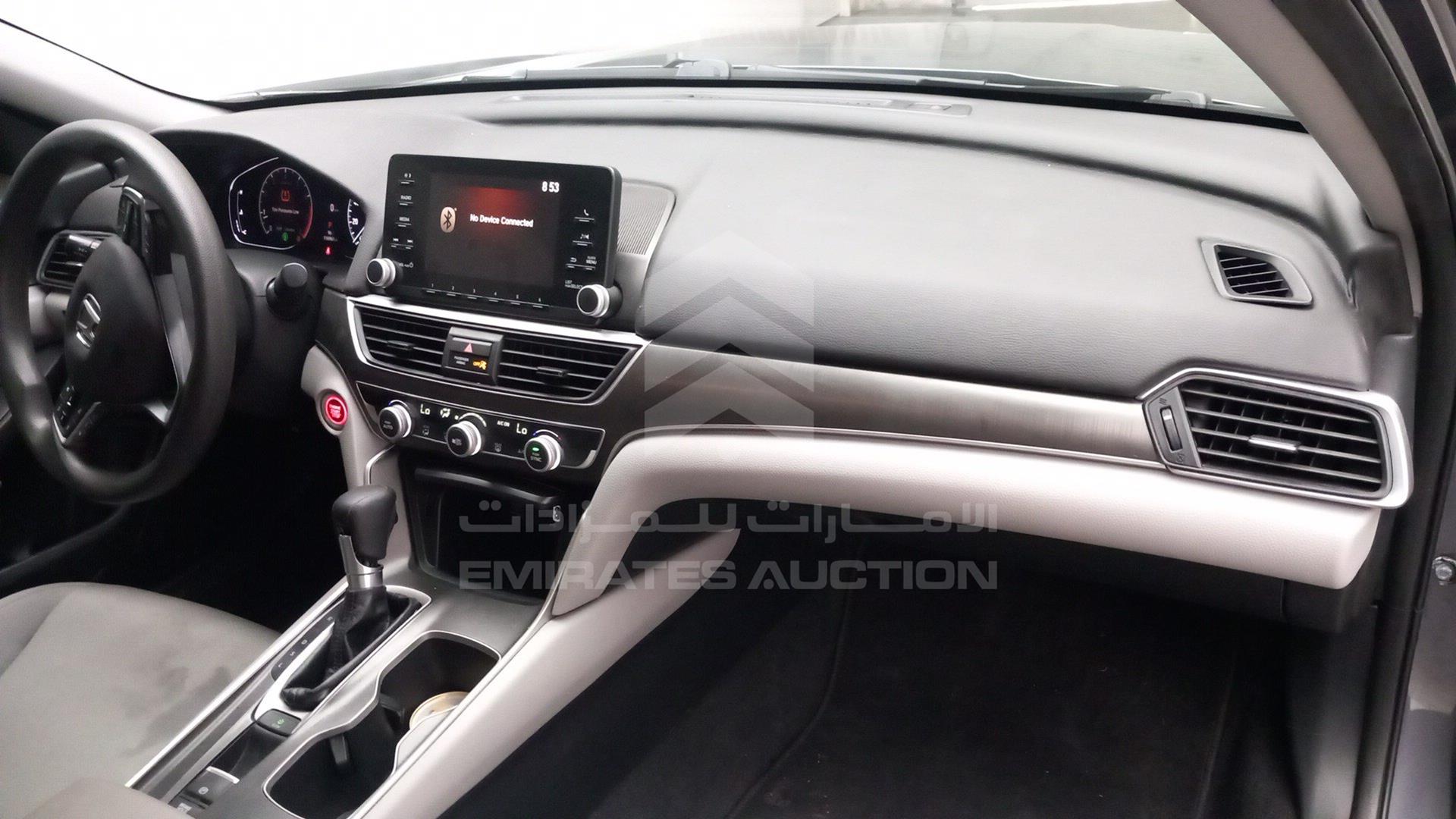 2019 HONDA ACCORD VIN: 1HGCV1F10KA077048