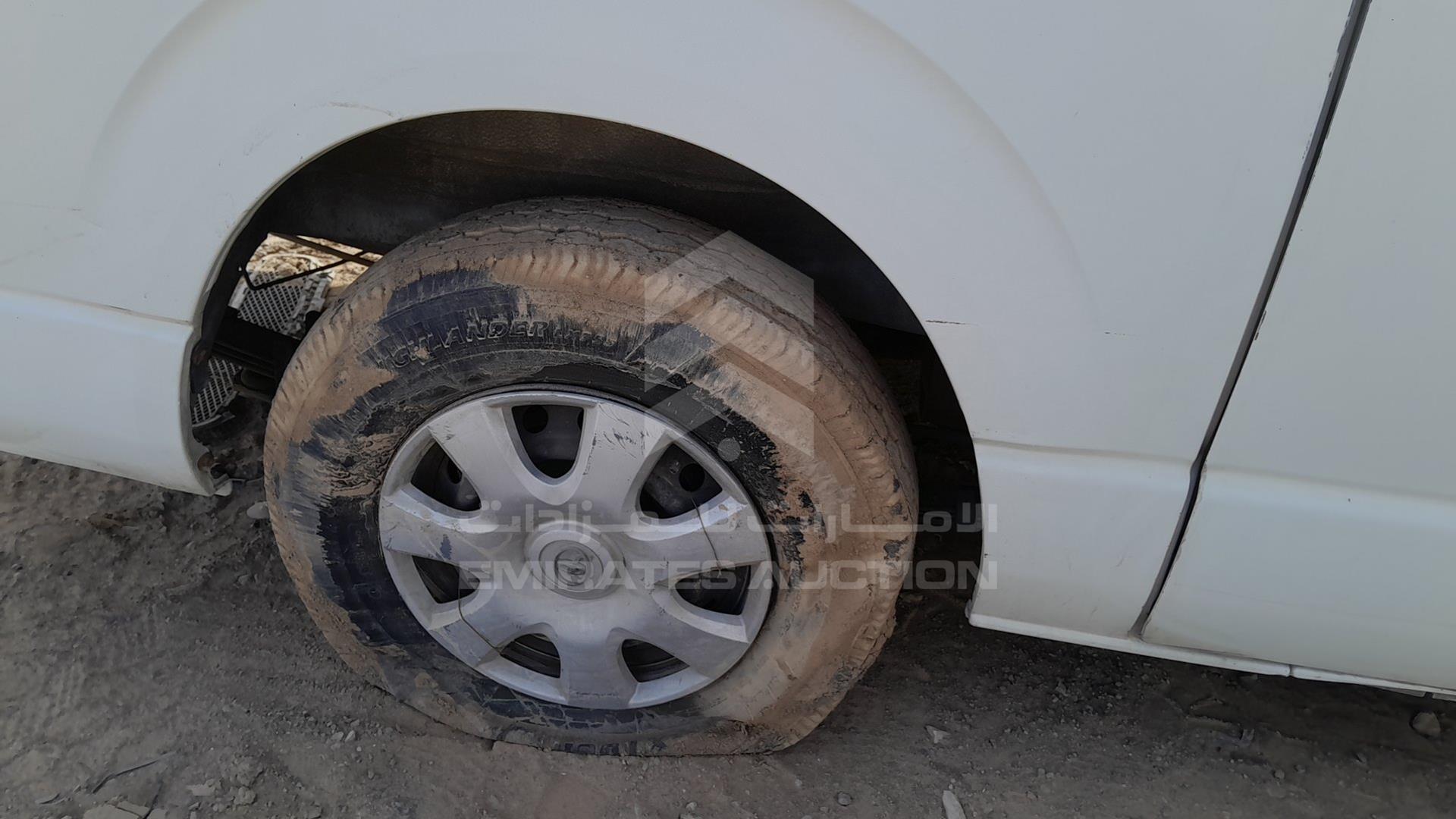 2010 TOYOTA HIACE VIN: JTGJX02P2A0029093