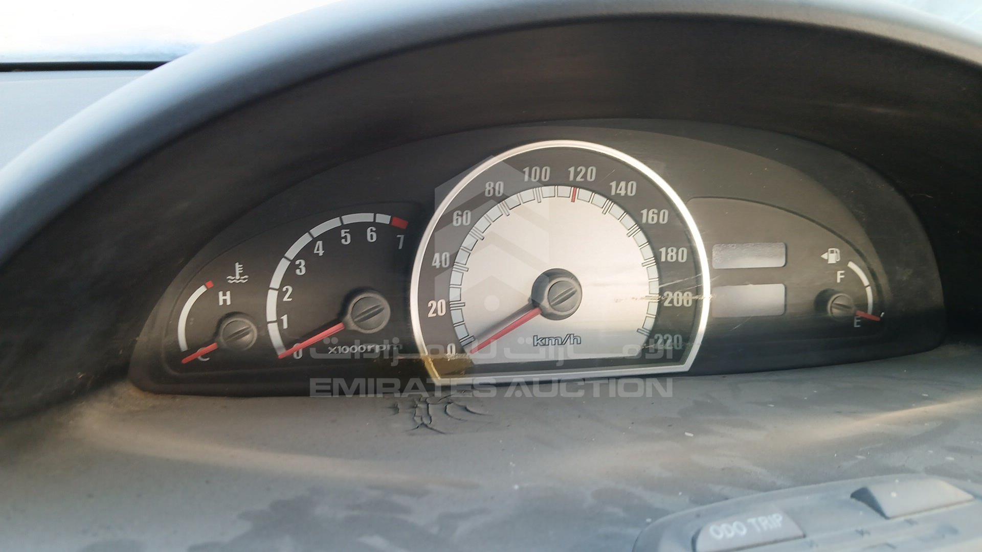2005 HYUNDAI MATRIX VIN: KMHPM81C55U197382