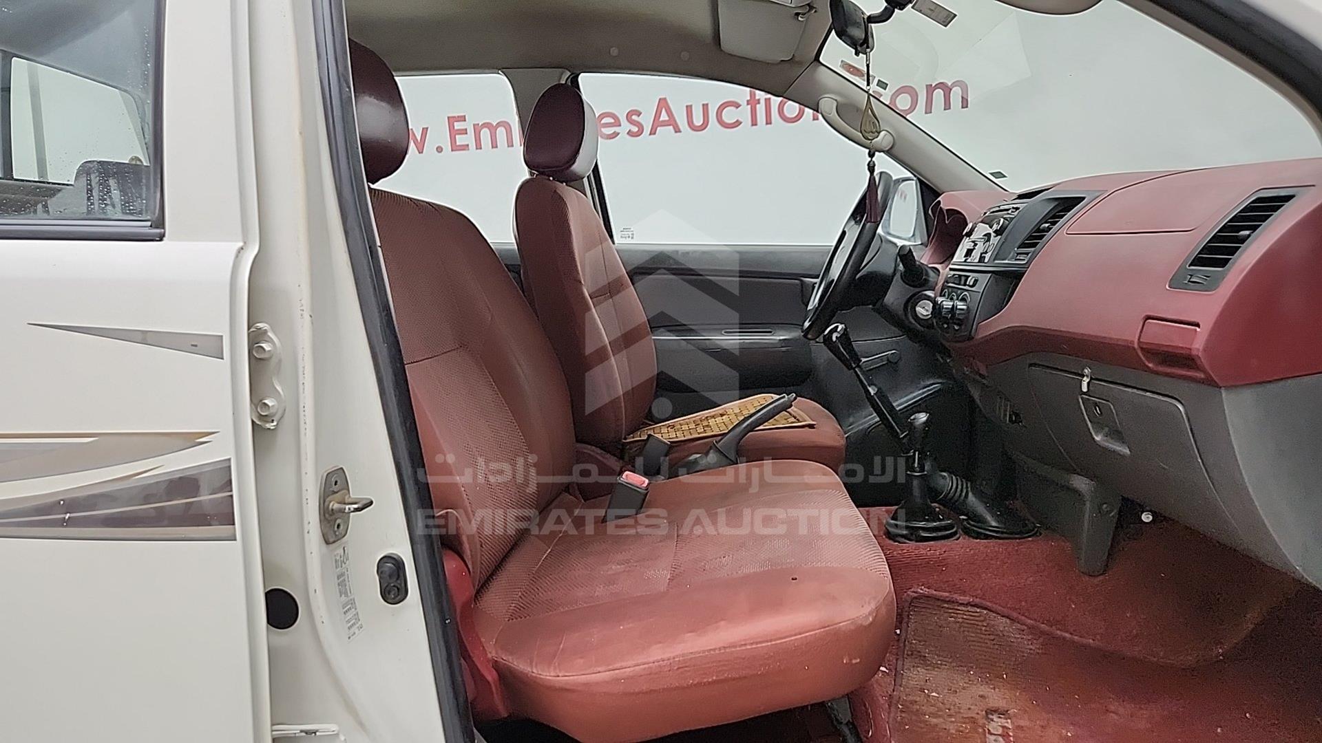 2015 TOYOTA HILUX VIN: MR0FR22G6F0790713